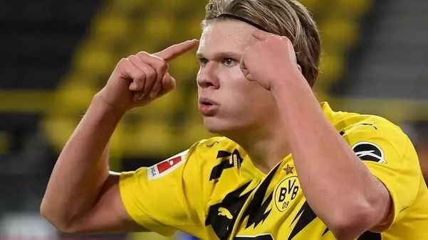 Sportmob Dortmund S Striker Haaland Has Won The Golden Boy Award