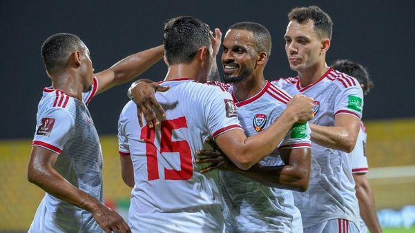 الإمارات منتخب مباراة الامارات