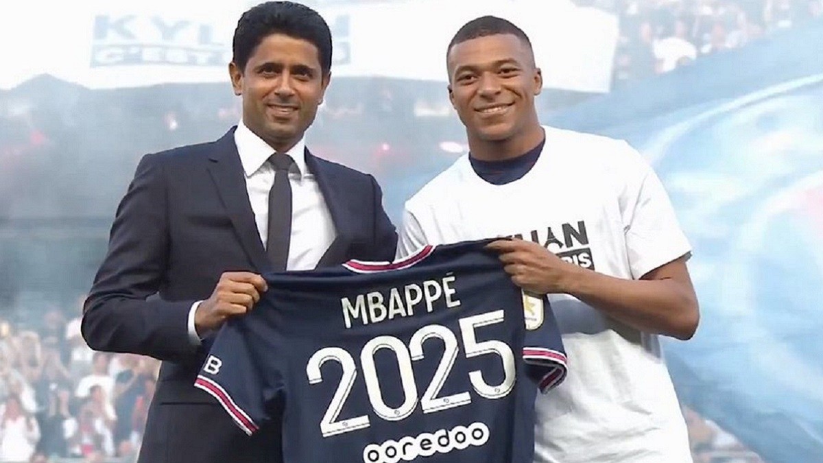 SportMob Official Kylian Mbappe stays at PSG until 2025