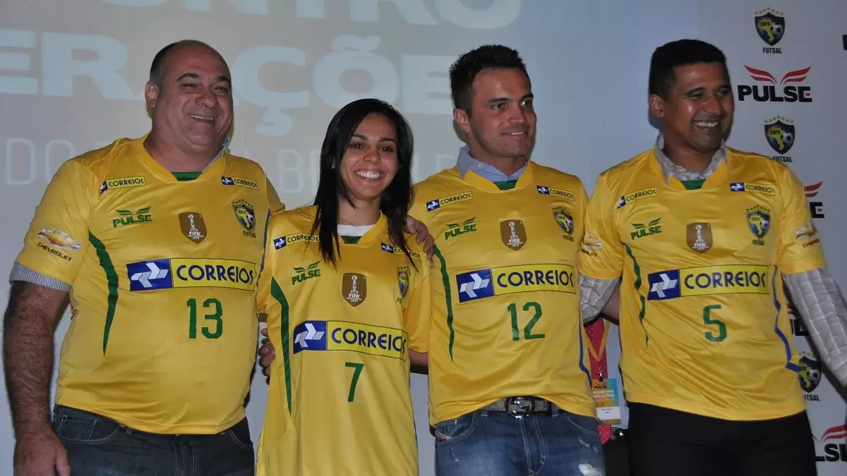 Manoel Tobias recorda mundial de futsal contra o Barcelona em 1997